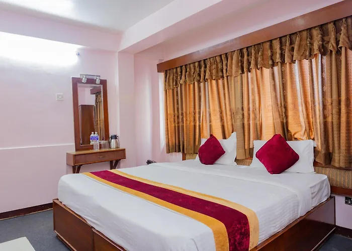 Oyo 802 Digambara Regency Pvt Ltd Hotel 3*